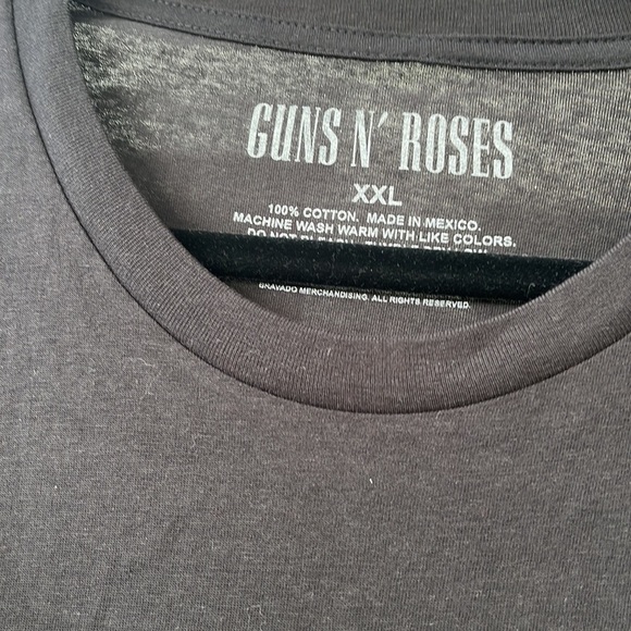 GUNS &ROSES BLACK T-SHIRT SIZE XXL NWOT. Excellent condition - Picture 3 of 5